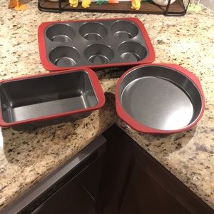 Rachael Ray silicone pans bread, muffin cake